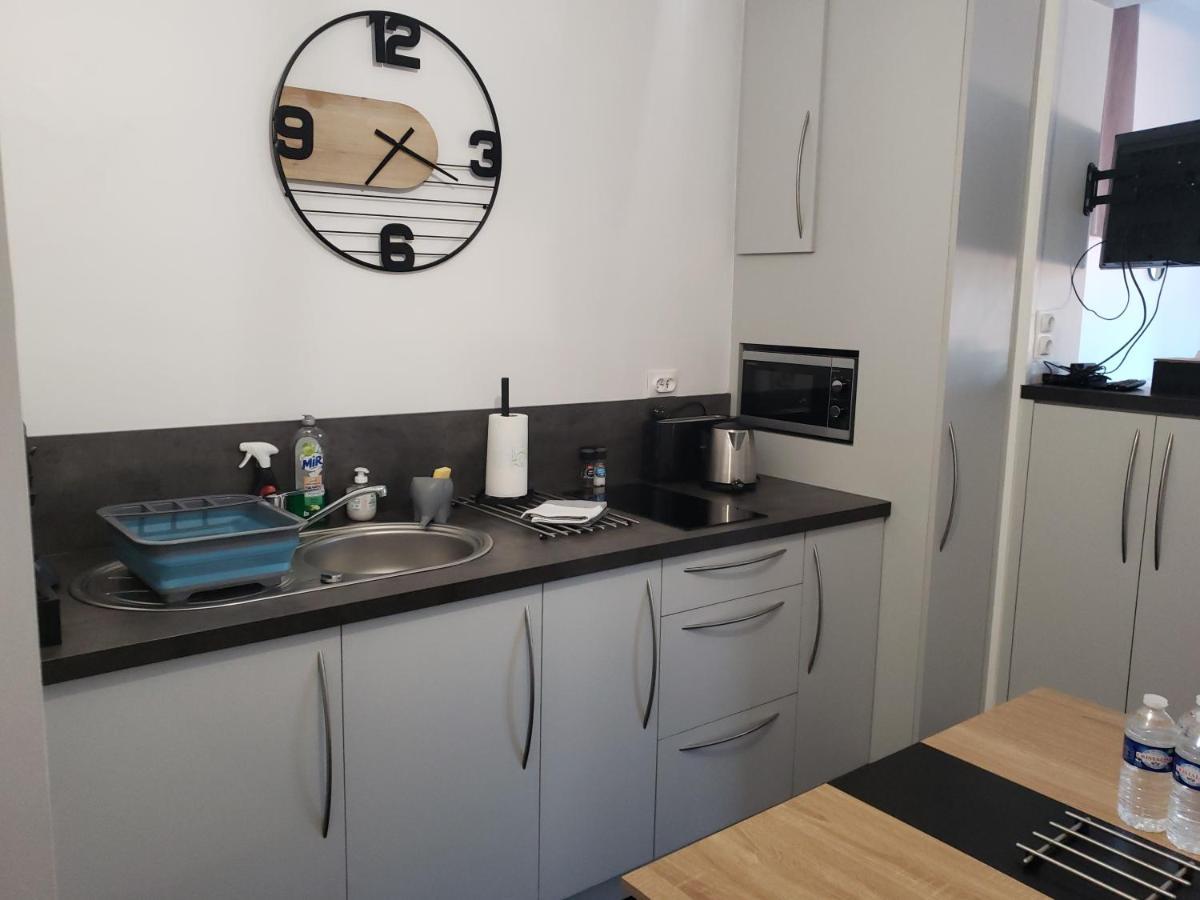 Apartment 6