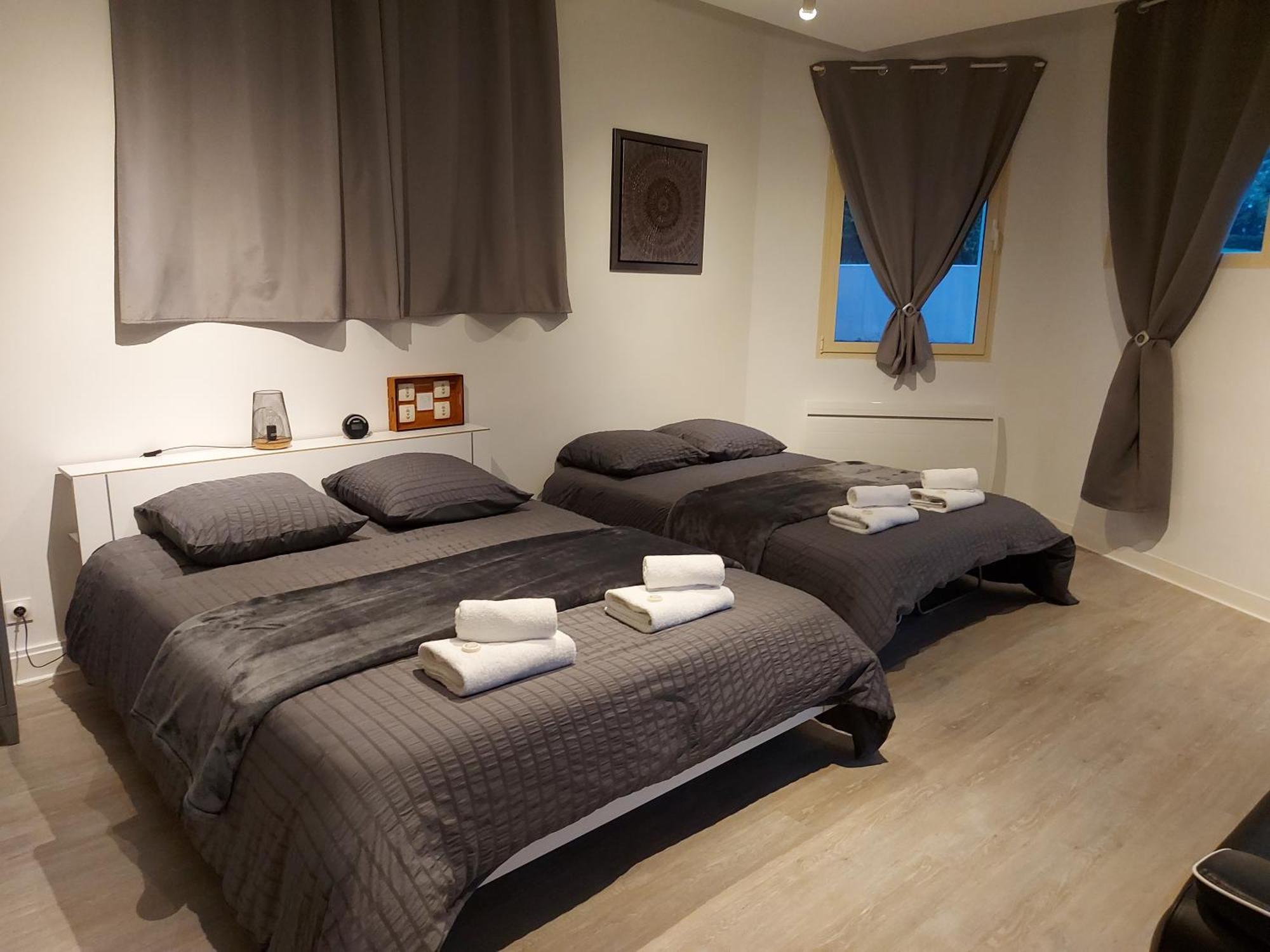 6 Apartment *